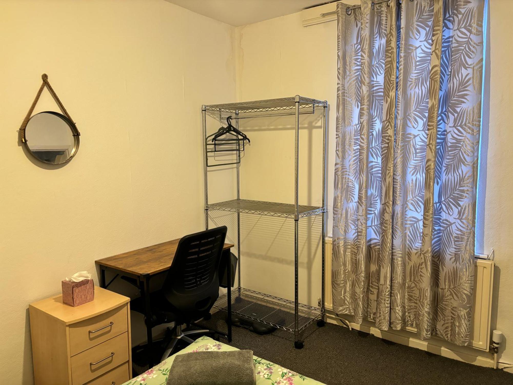 Entire 3 Bedroom House- Free Parking Liverpool Eksteriør billede